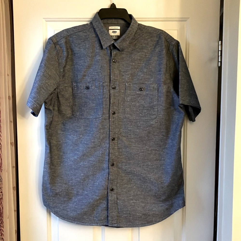 Old Navy Men’s Cotton Short Sleeve Collared Shirt